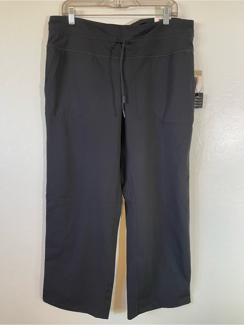 Mondetta Black Drawstring Jogger Pants